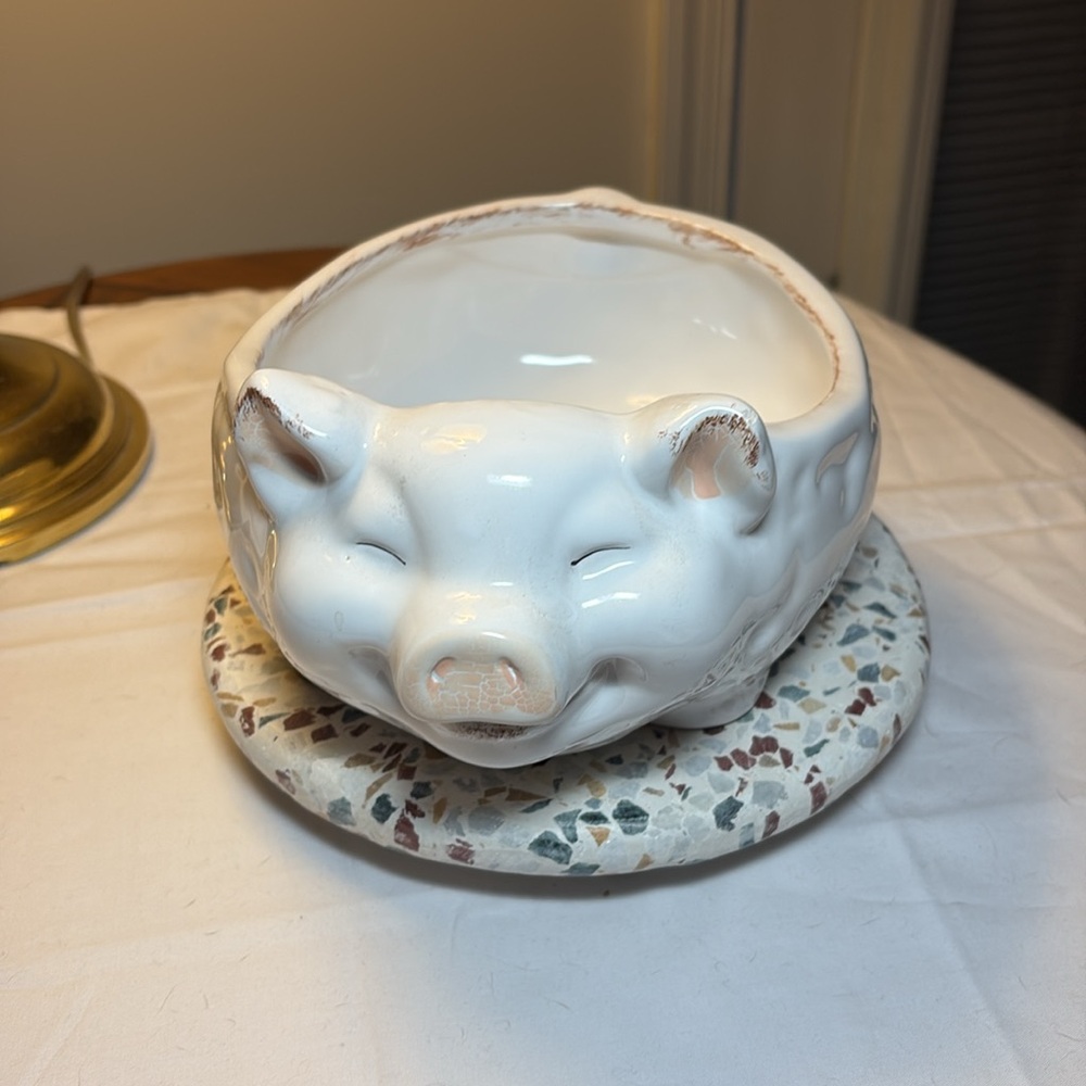 COPY - Medium Farmyard collection pig planter - Picture 2 of 5